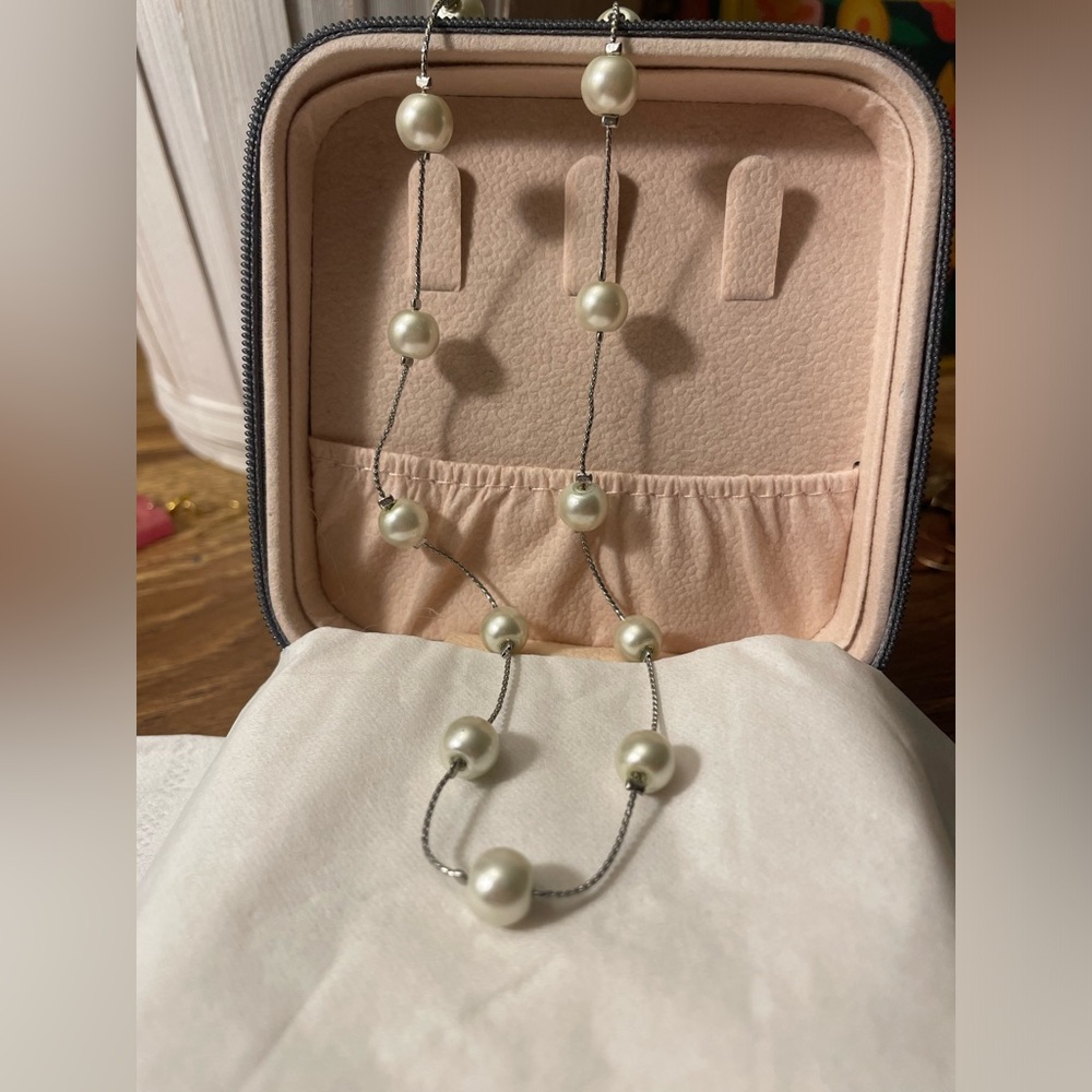 Elegant Pearl Necklace